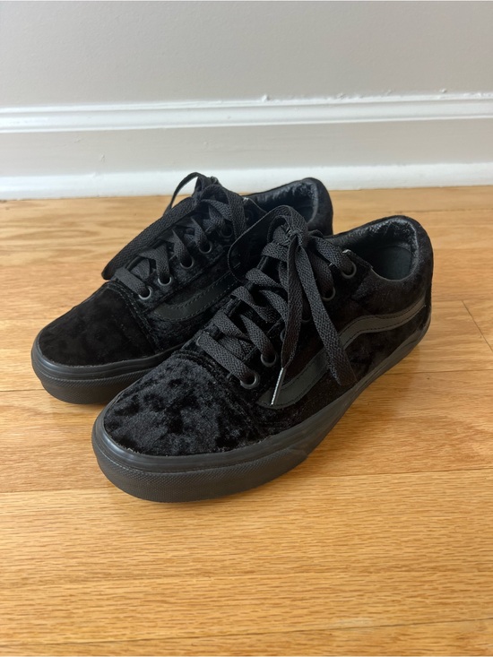 Vans Shoes - NWOT Vans Old Skool Triple Black Crushed Velvet Sneakers in Women's 6